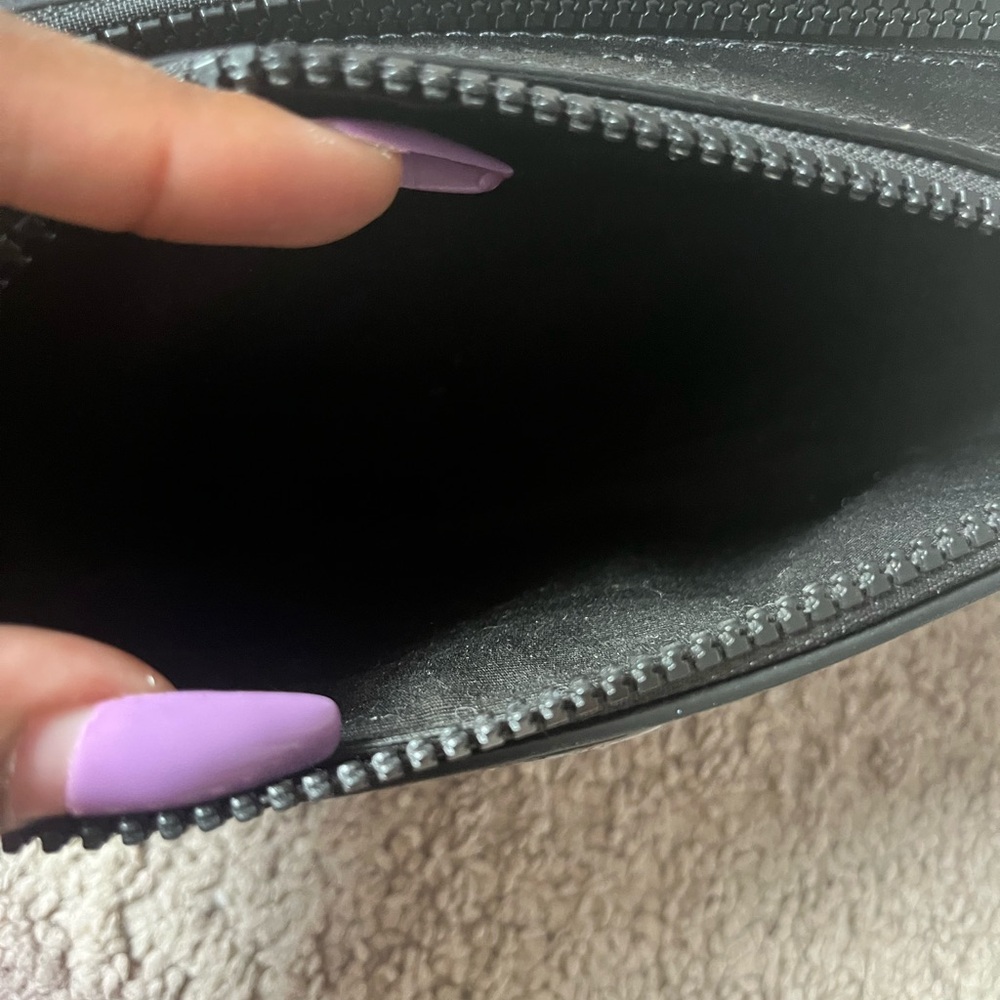 Marc Jacobs Black Crossbody - Picture 9 of 15